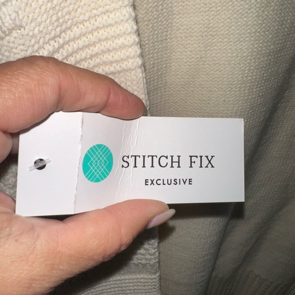 New Women’s Pink Clover Gabriel Mock Neck Cable Knit Sweater beige Size XL - Picture 7 of 10